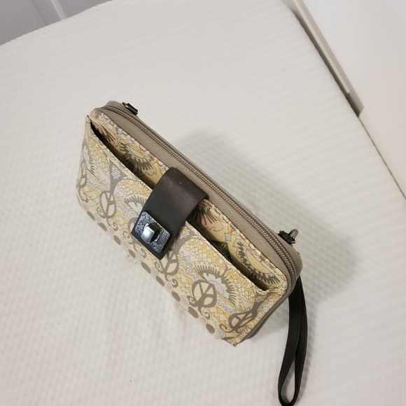 Sakroots "PASTEL ONE WORLD" Print, Cellphone Wallet/Wristlet - Picture 3 of 12